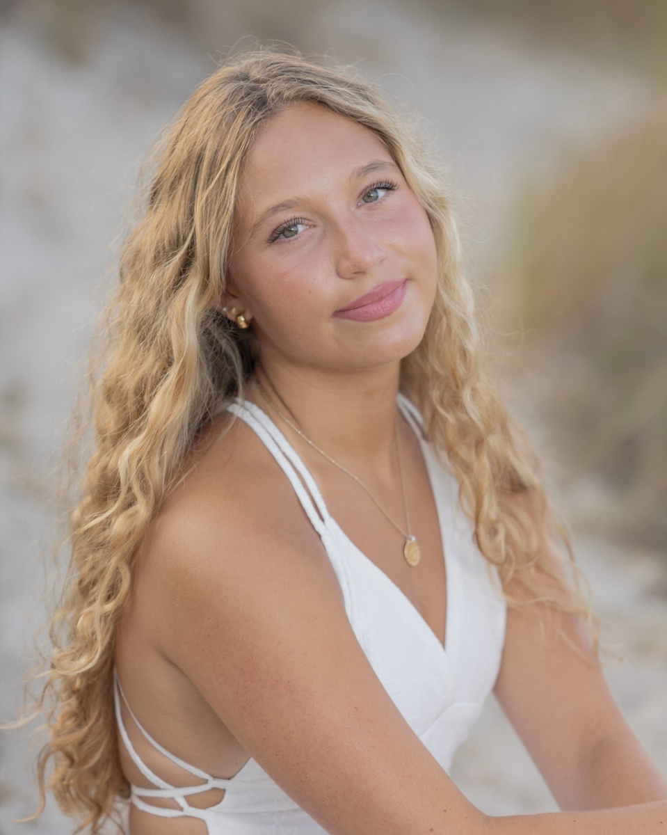 Kenzie Ribera's senior photo (Photo/Kenzie Ribera)